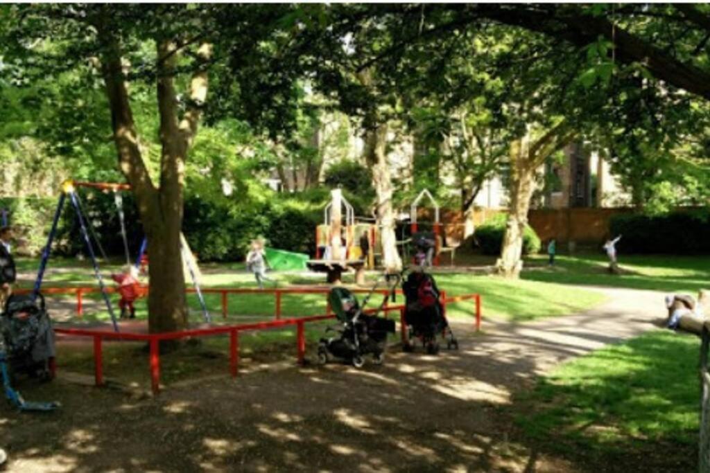 Functional Budget Stay With Wi-Fi And Laundry Facilities Near Tube Station London Exteriör bild