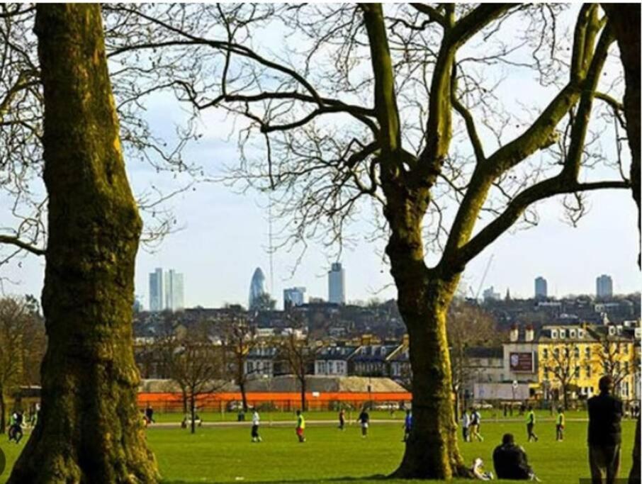 Functional Budget Stay With Wi-Fi And Laundry Facilities Near Tube Station London Exteriör bild